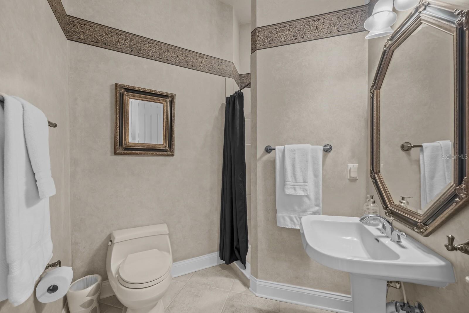 RIVER VIEW POINT - Residential