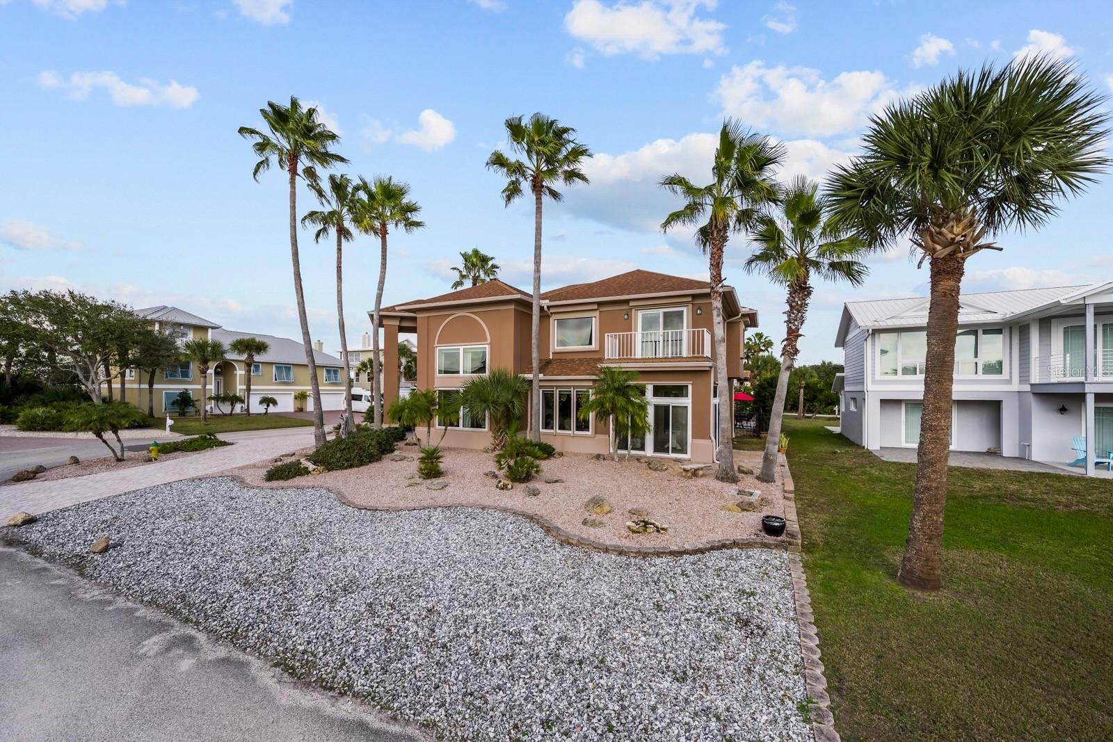 RIVER VIEW POINT - Residential