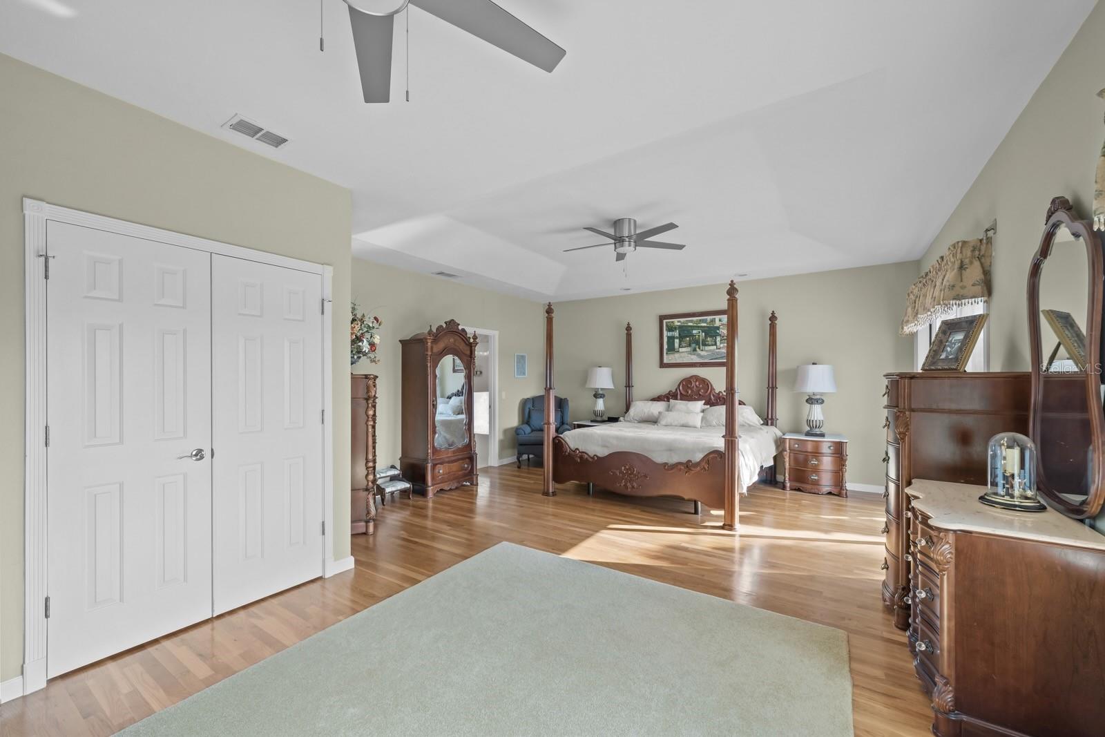 RIVER VIEW POINT - Residential