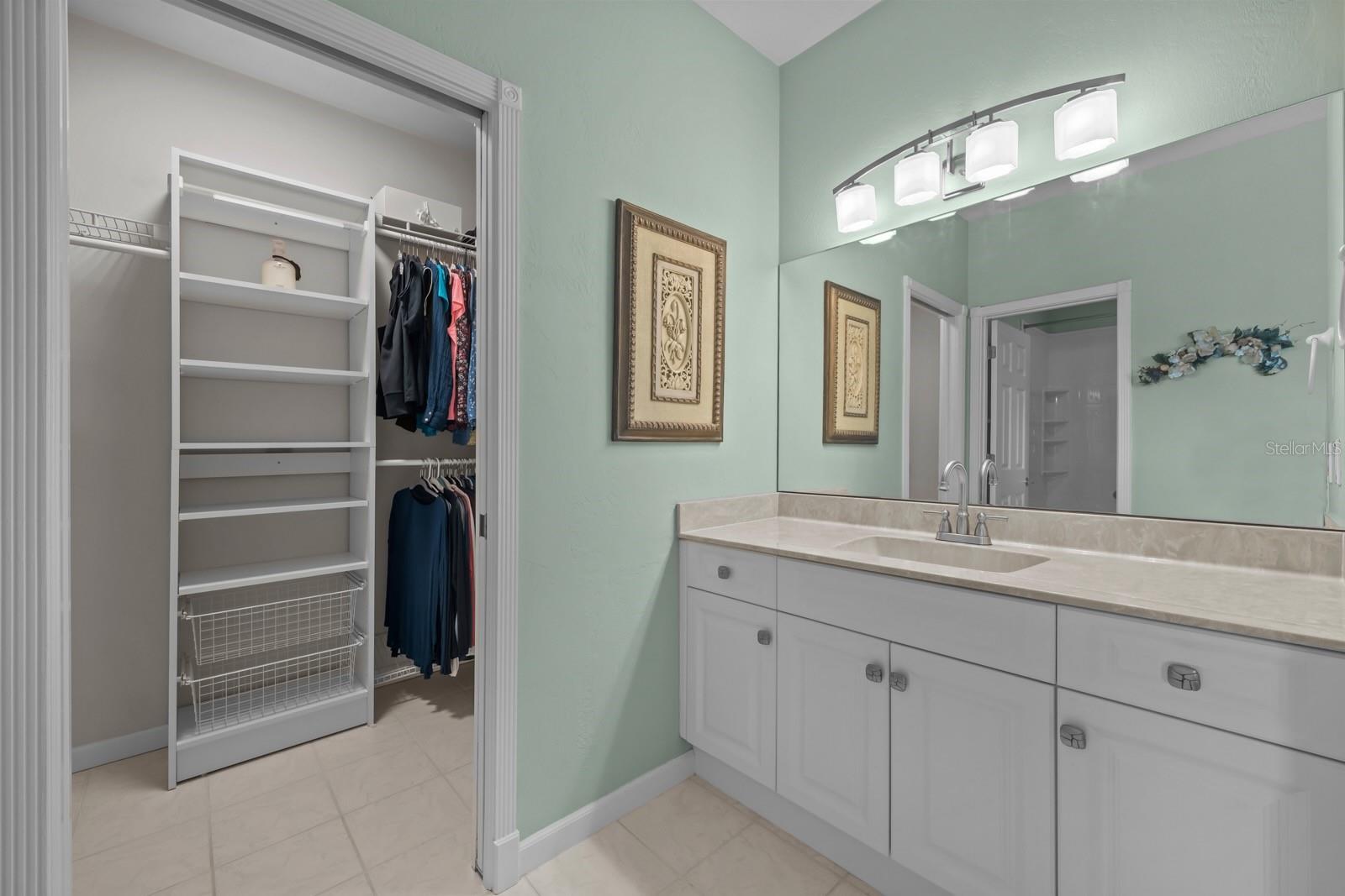 RIVER VIEW POINT - Residential