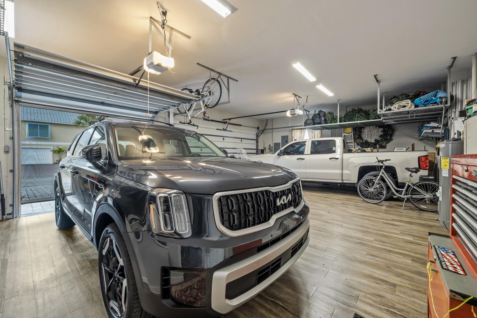 RIVER VIEW POINT - Residential