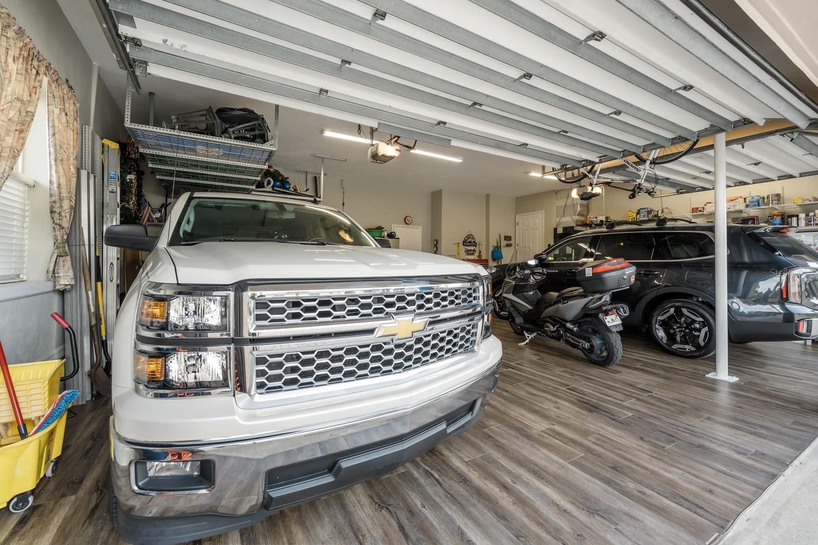 RIVER VIEW POINT - Residential