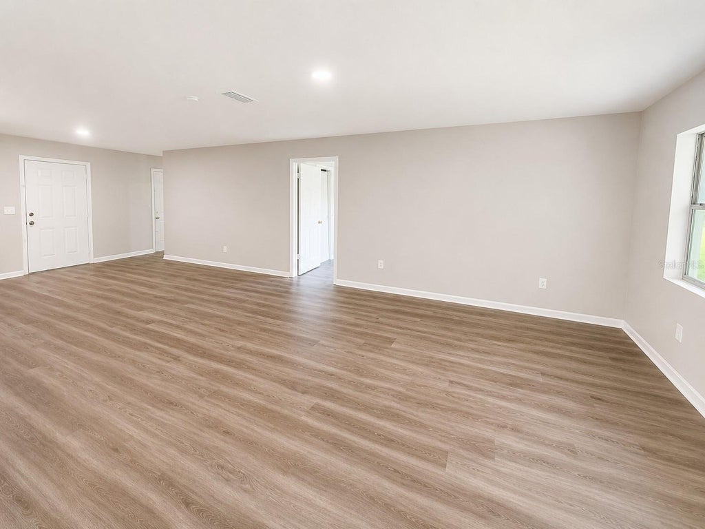 Photo of 21450 NE 35th Street, Williston, FL 32696 (MLS # S5154419)