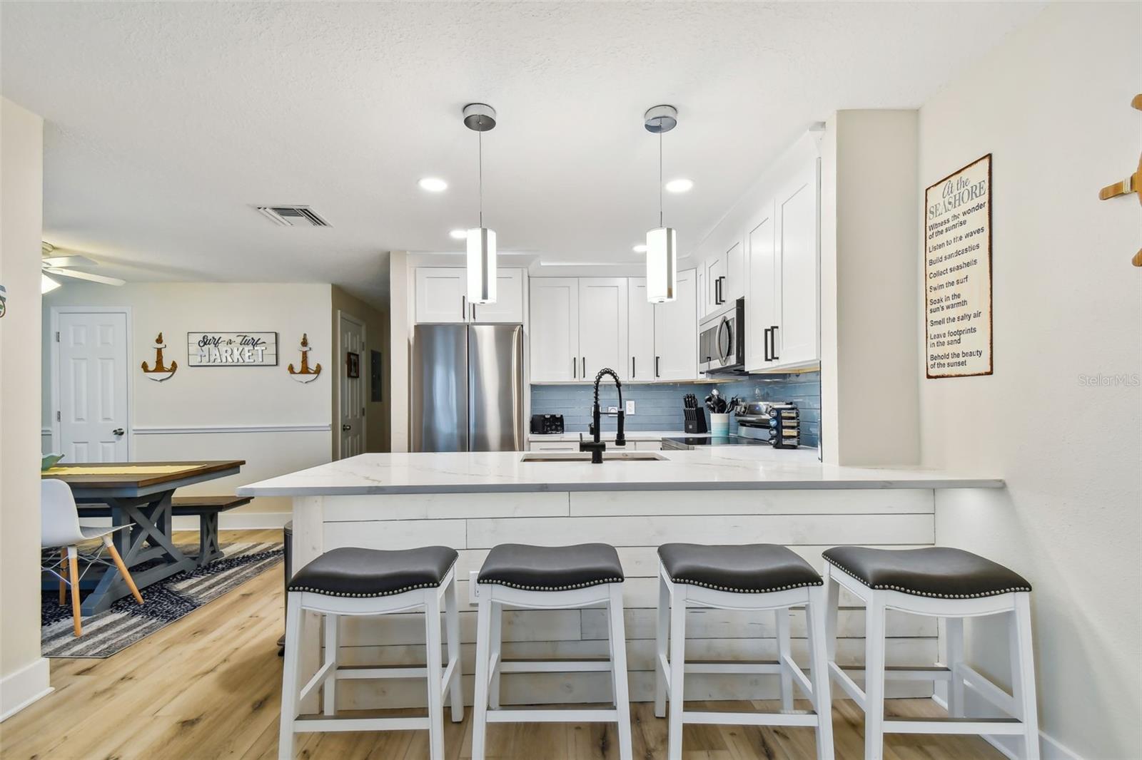 MADEIRA BEACH YACHT CLUB CONDO - Residential Lease