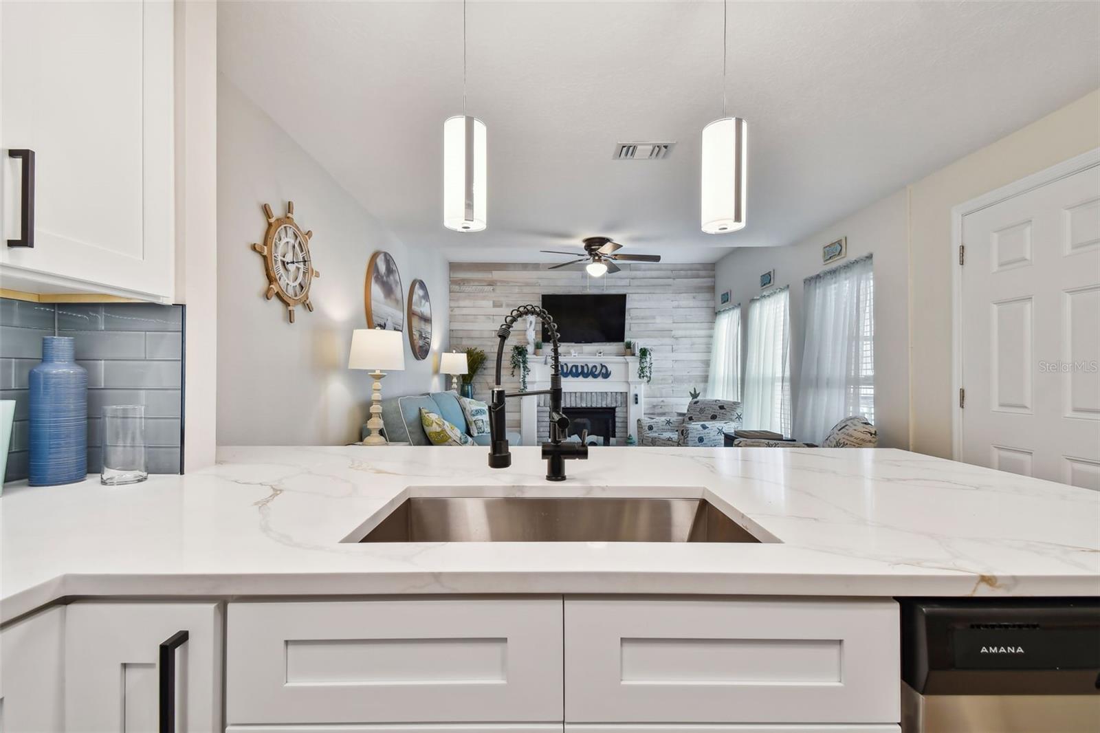 MADEIRA BEACH YACHT CLUB CONDO - Residential Lease