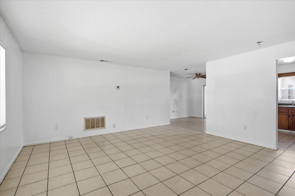 Photo of 4817 Blarney Drive, Orlando, FL 32808 (MLS # O6424007)