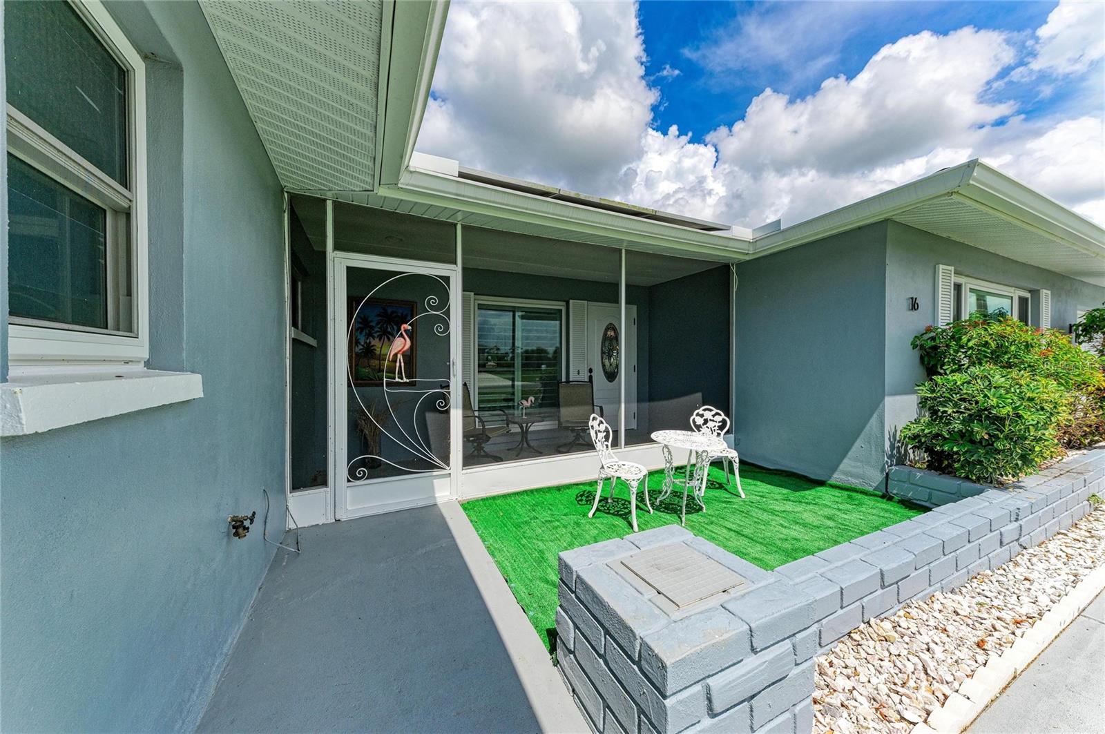 16 OAKLAND HILLS PLACE