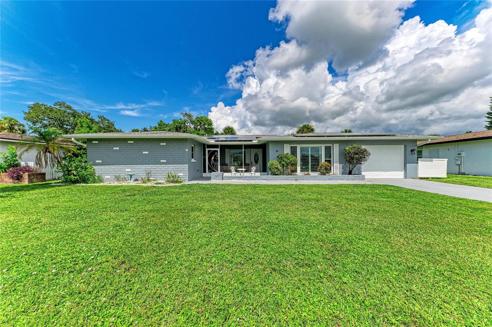 16 OAKLAND HILLS PLACE