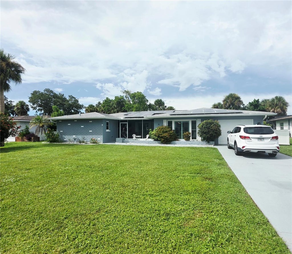 Photo of 16 Oakland Hills Place, Rotonda West, FL 33947 (MLS # D6148851)