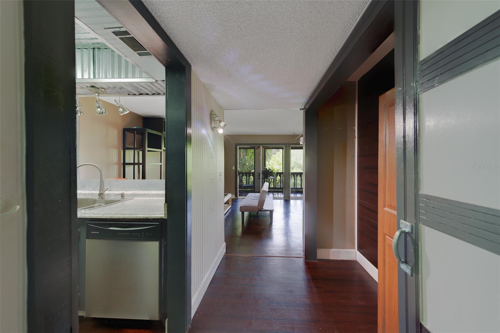 HARBOUR TOWNE CONDO - Residential Lease