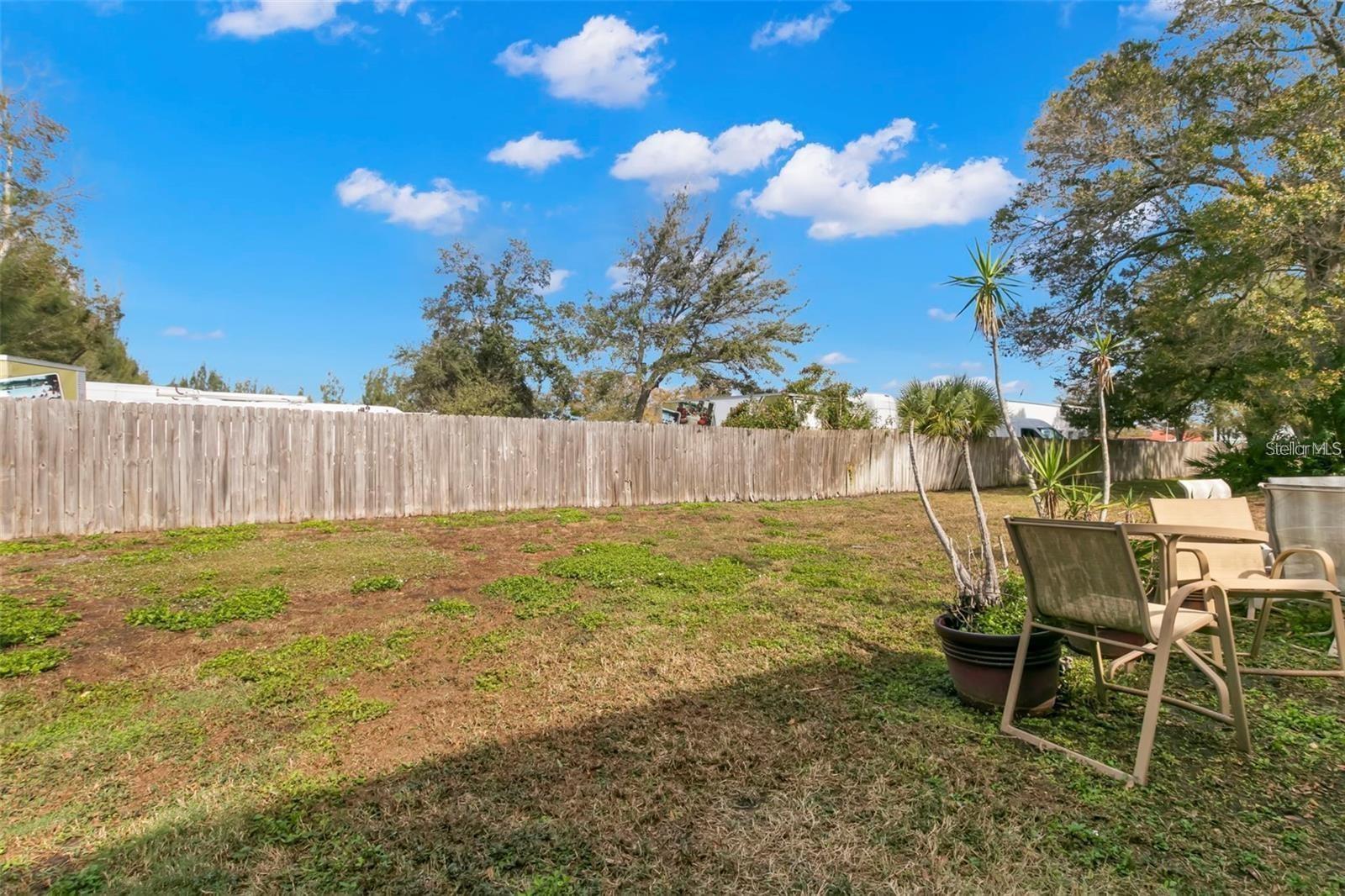 PINEBROOK ESTATES - Residential Lease