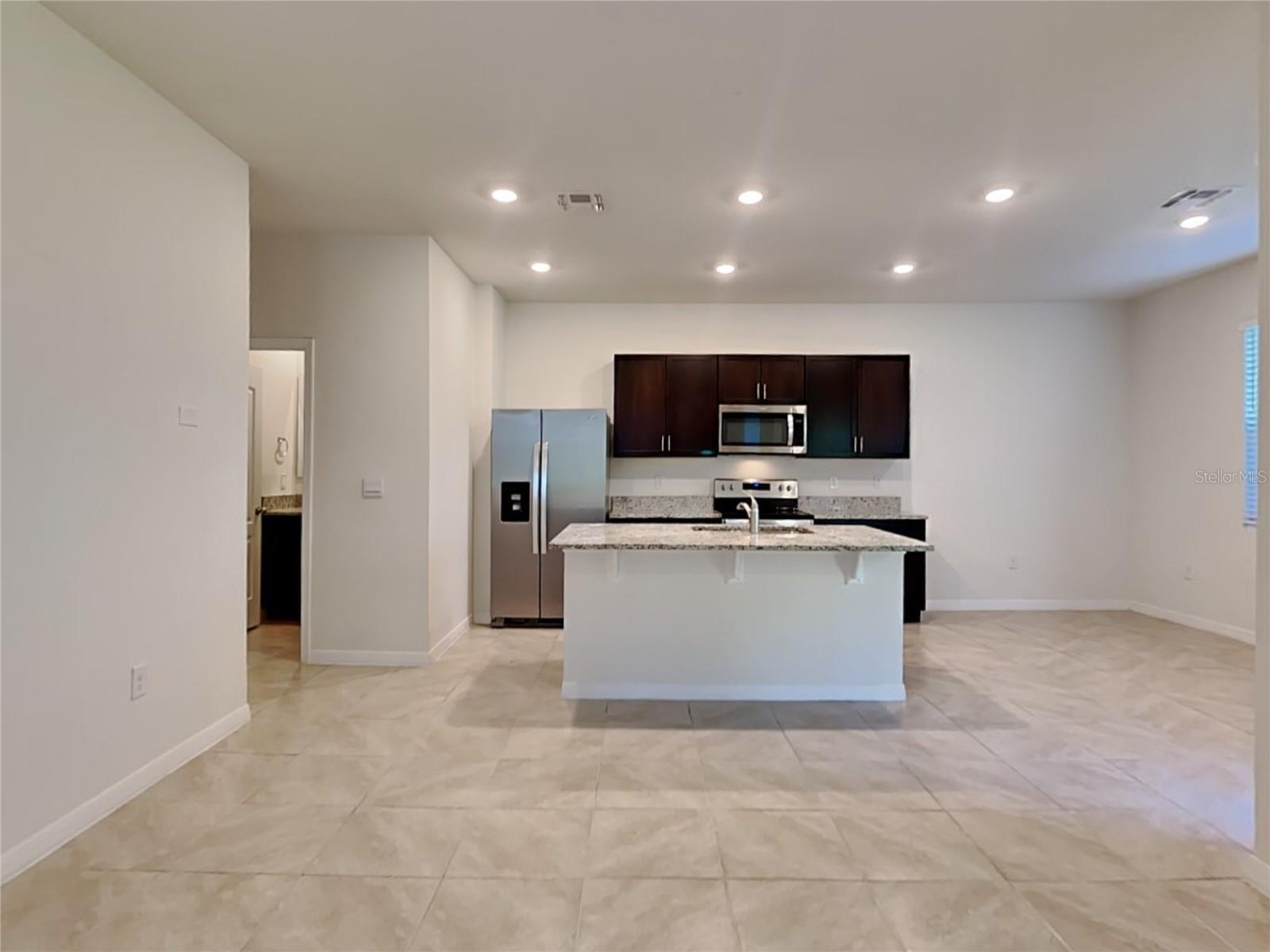PALMS PH 5 - Residential Lease