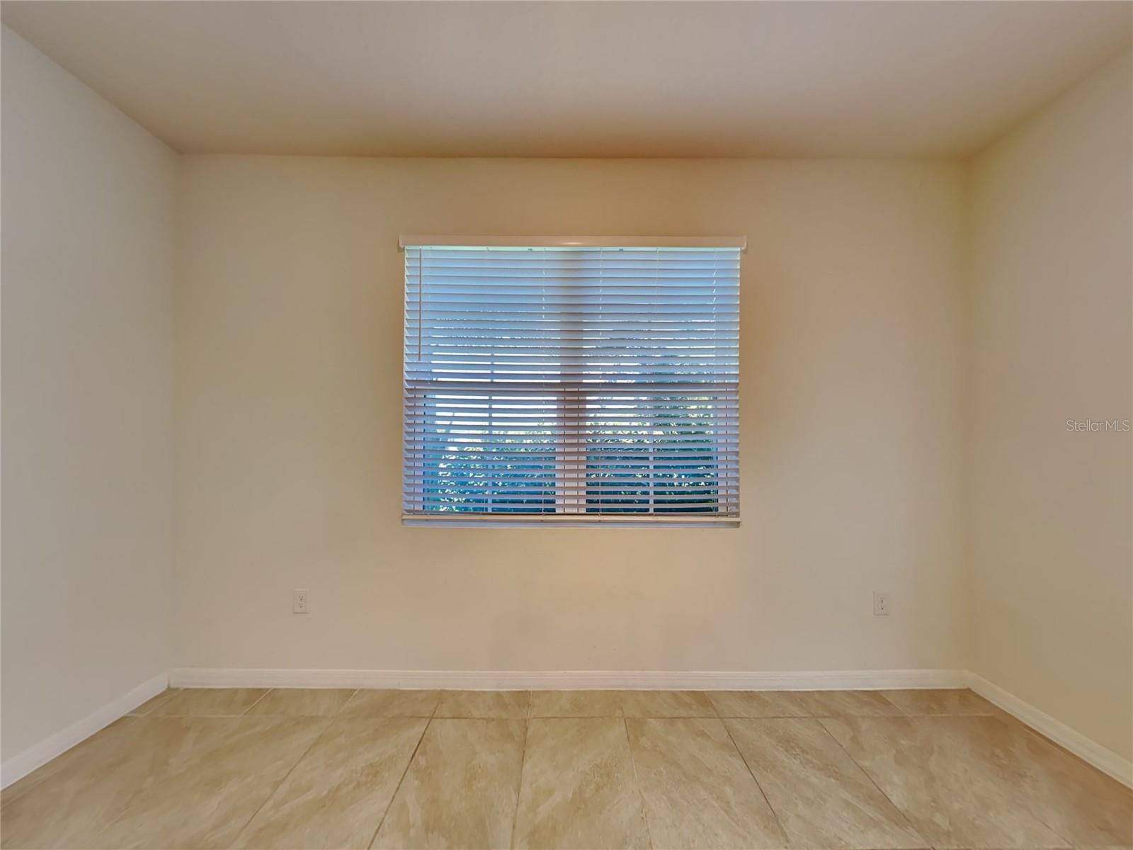 PALMS PH 5 - Residential Lease