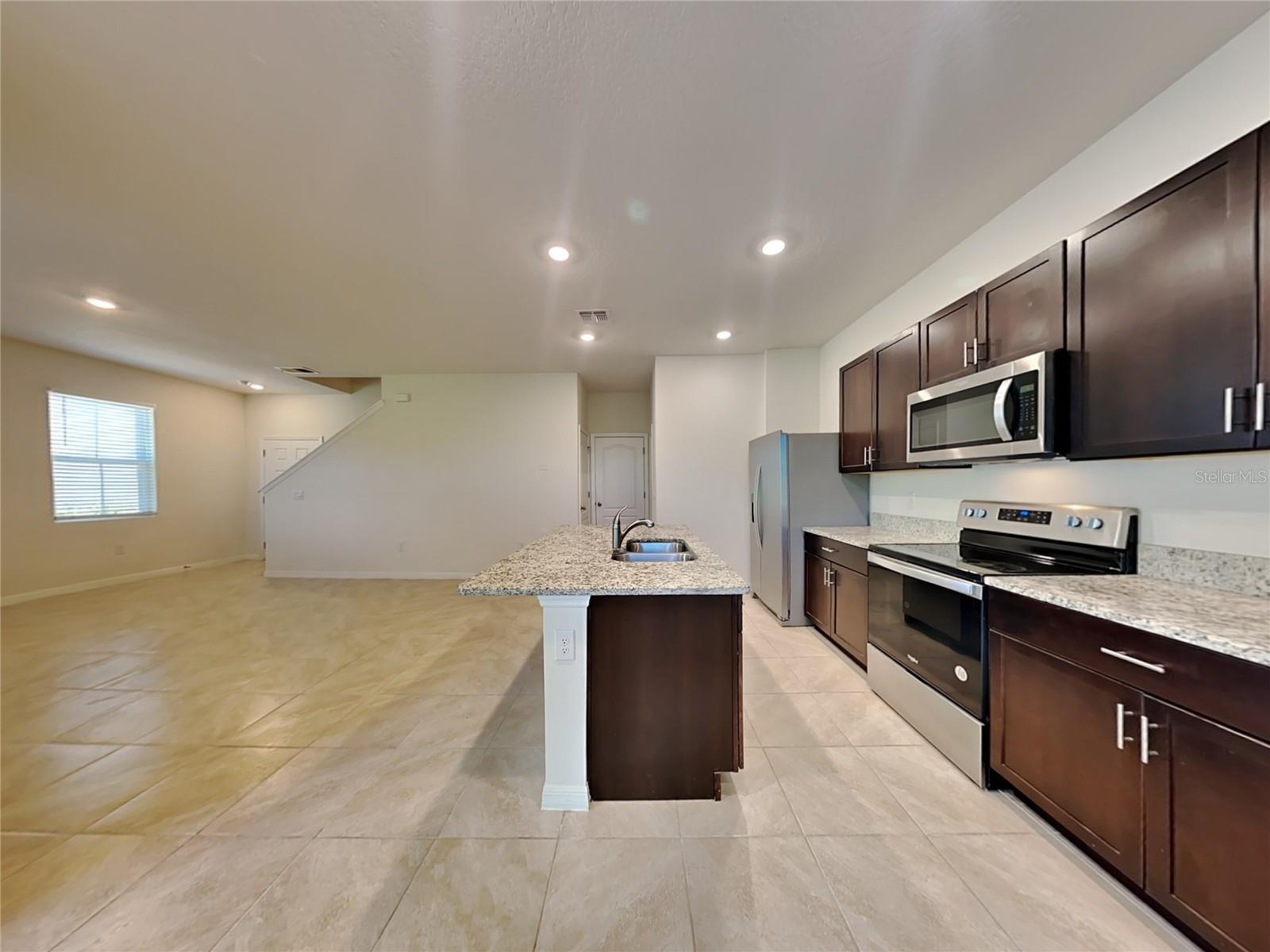 PALMS PH 5 - Residential Lease