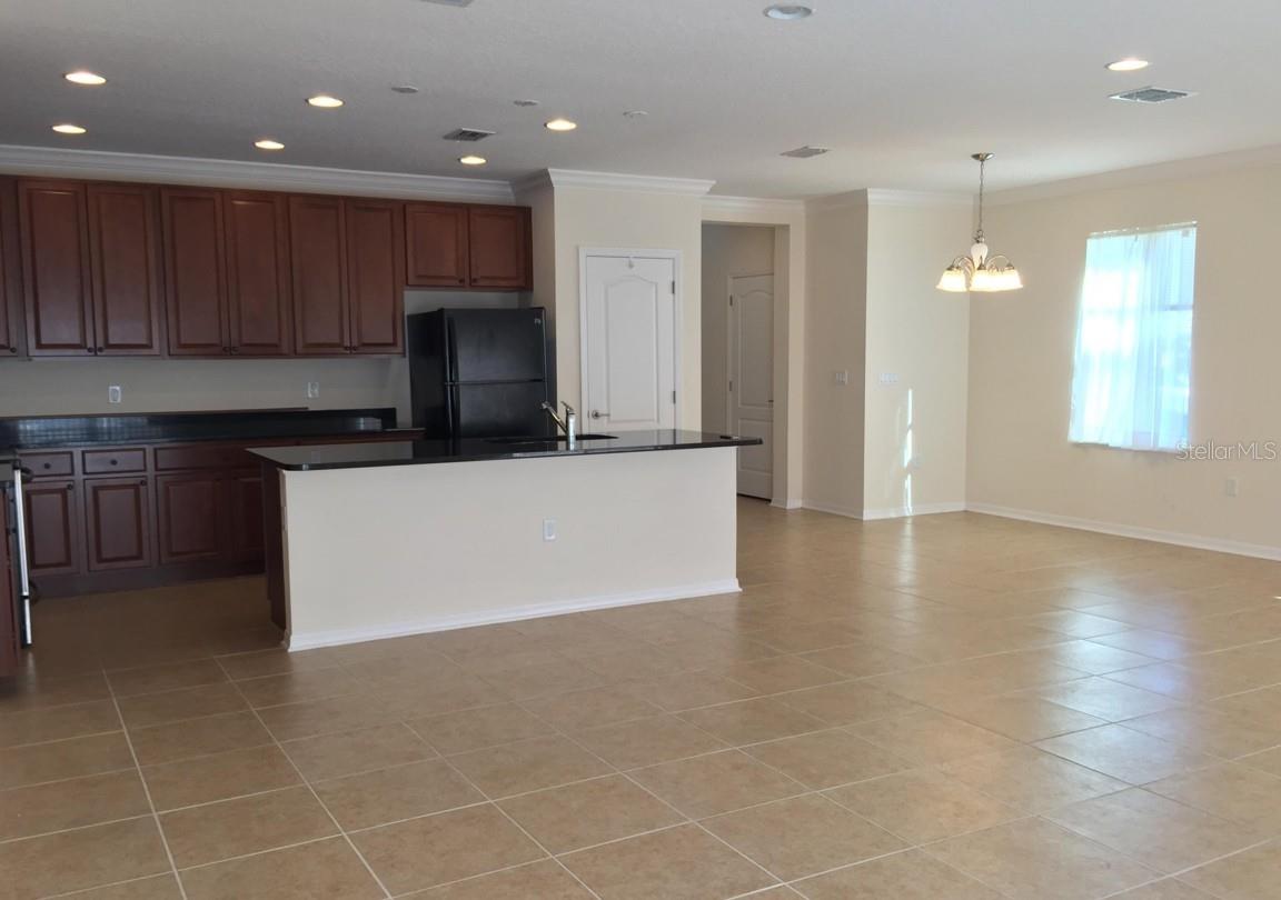 3938 SUNSET COVE DRIVE