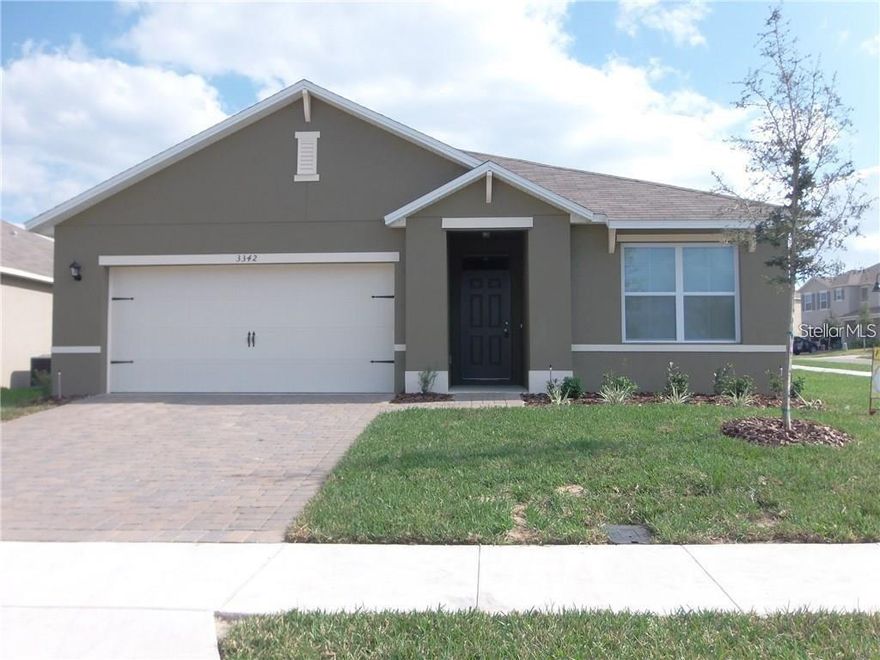 GATED WATERFONT COMMUNITY OF ETOHWA THIS 3  BEDROOM 2 BATH 2 CAR GARAGE OPEN FLOOR PLAN SCREEN IN PATIO. JUST DOWN FROM POOL AND PLAYGROUND. CLOSE TO SCHOOLS,SHOPPING RESTAURANTS AND CONVENIENT TO THE HOSPITAL.THE LONG GALLERY ENTRY LEADS TO THE LARGE LIVING DINING AREA AND THE KITCHEN OFFERS A NICE SIZE ISLAND AND SPLIT BEDROOM PLAN. IF YOU ARE LOOKING FOR A. GREAT LOCATION AND NICE FAMILY FRIENDLY COMMUNITY MAKE AN APPOINTMENT TO SEE THIS ONE!