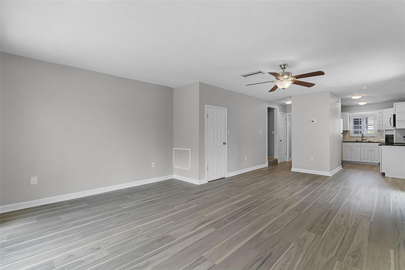 ERROL CLUB VILLAS 04 - Residential Lease