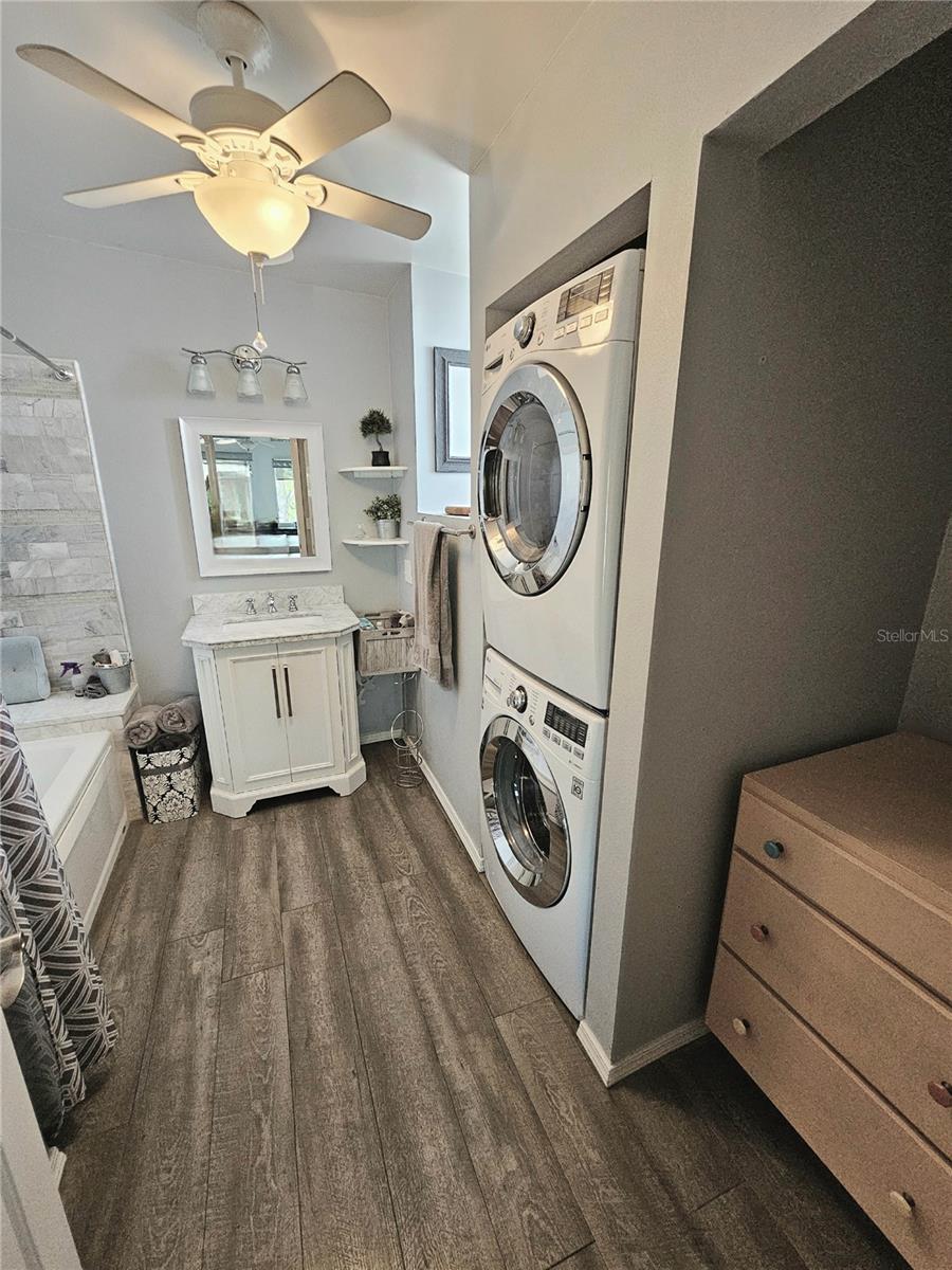 HARBOR LIGHTS MHP CO-OP - Residential