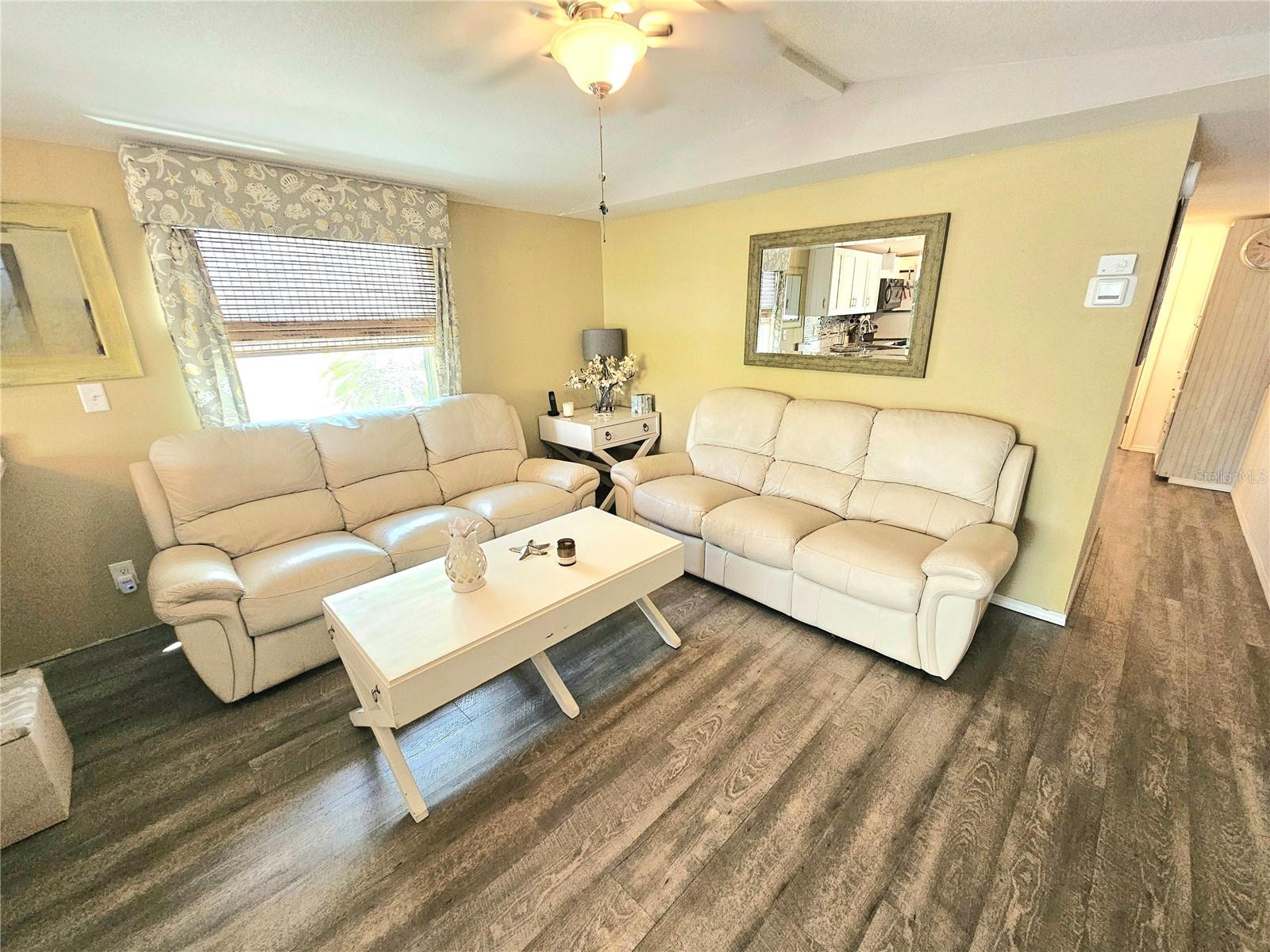 HARBOR LIGHTS MHP CO-OP - Residential