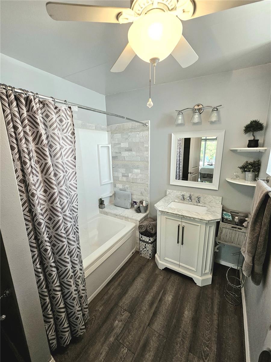 HARBOR LIGHTS MHP CO-OP - Residential