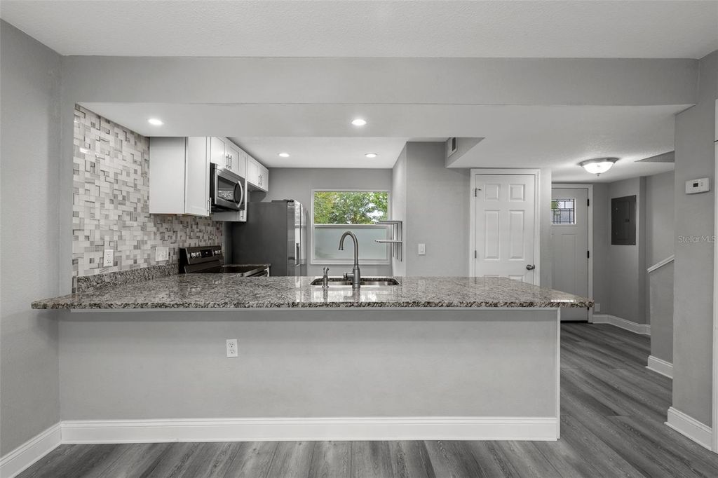 Photo of 210 S Malcolm Court, Tampa, FL 33609 (MLS # TB8453656)