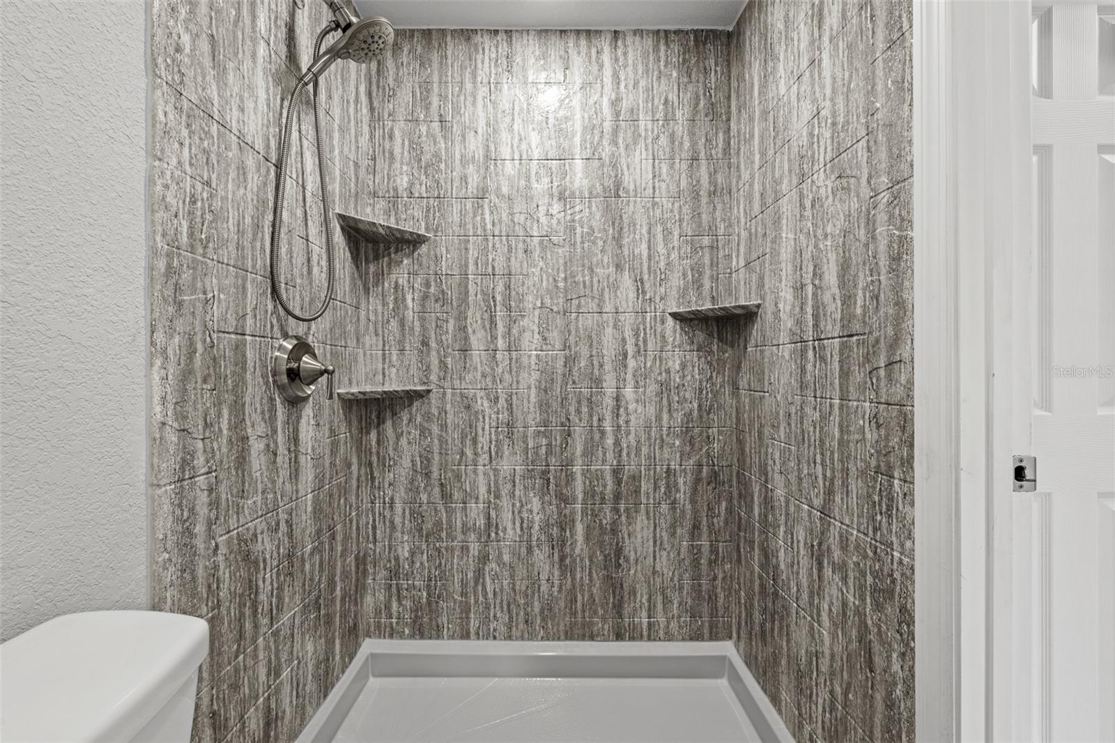 BON AIR WEST - Residential