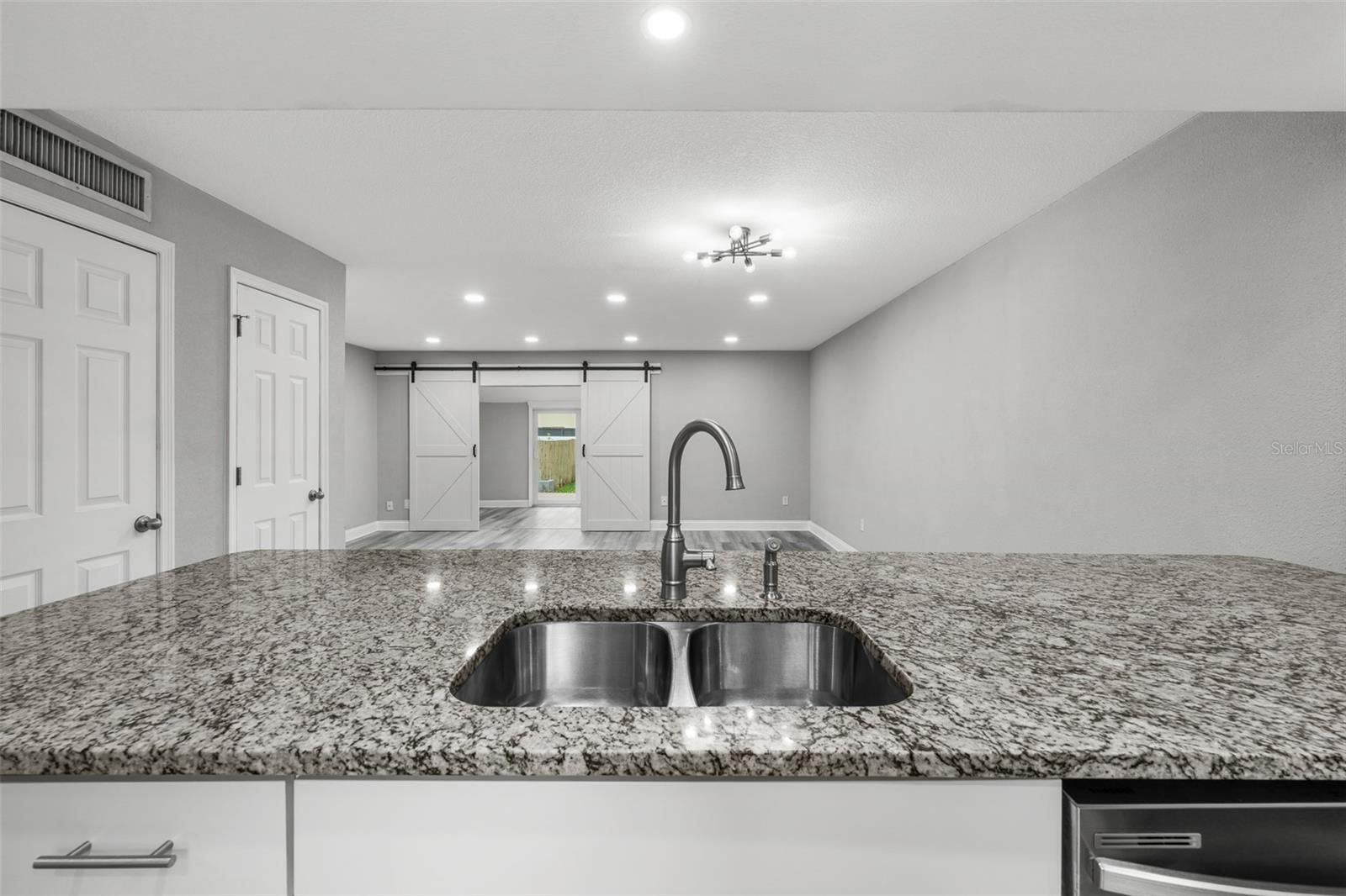 BON AIR WEST - Residential