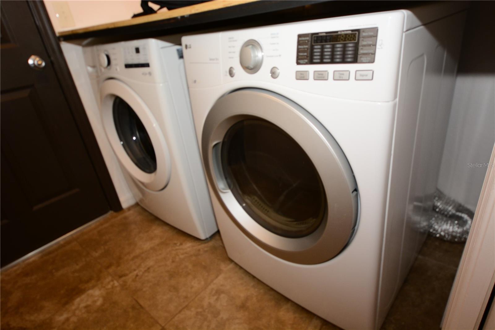 WIND MEADOWS - Residential