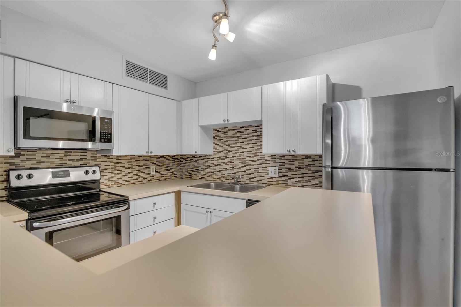 LAKEWOOD PARK A CONDO - Residential