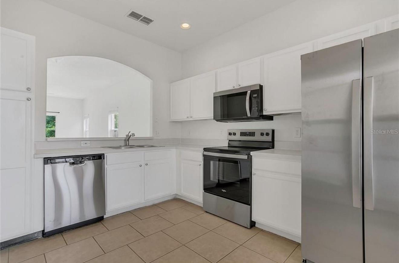 MEADOW CREEK 44/58 - Residential Lease