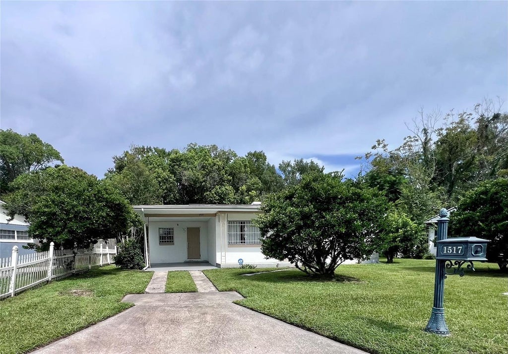 Photo of 1517 Riley Ave, Orlando, FL 32805 (MLS # S5155247)