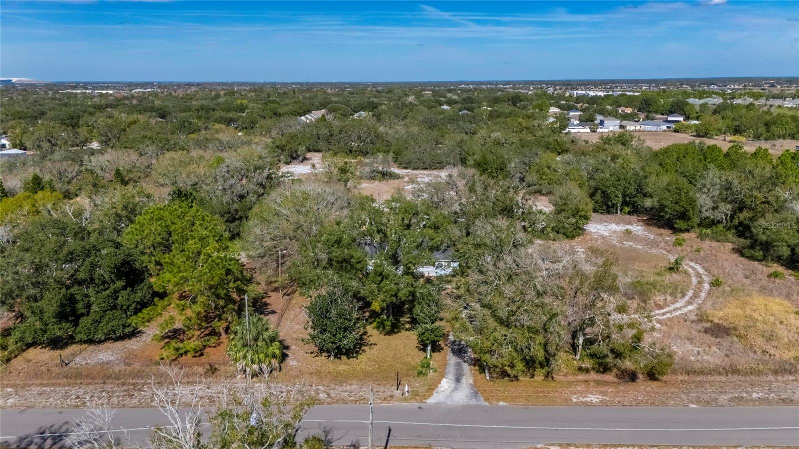 CADRECHA ESTATES - Residential