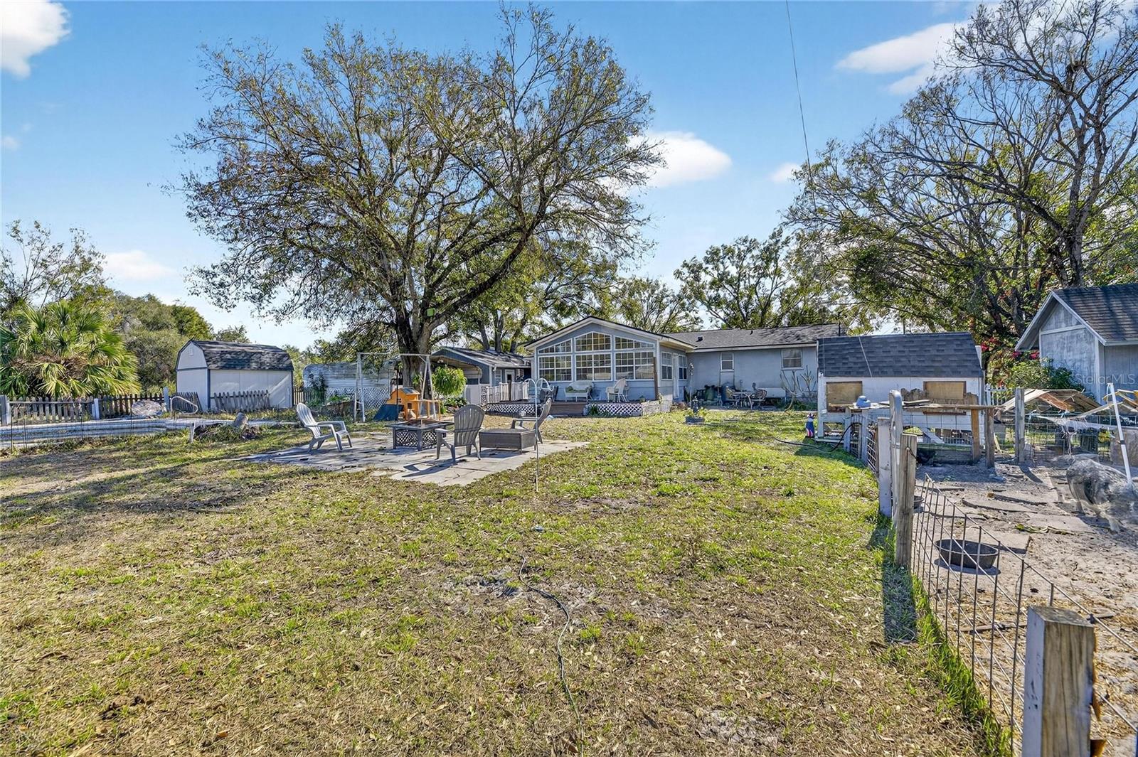 CADRECHA ESTATES - Residential