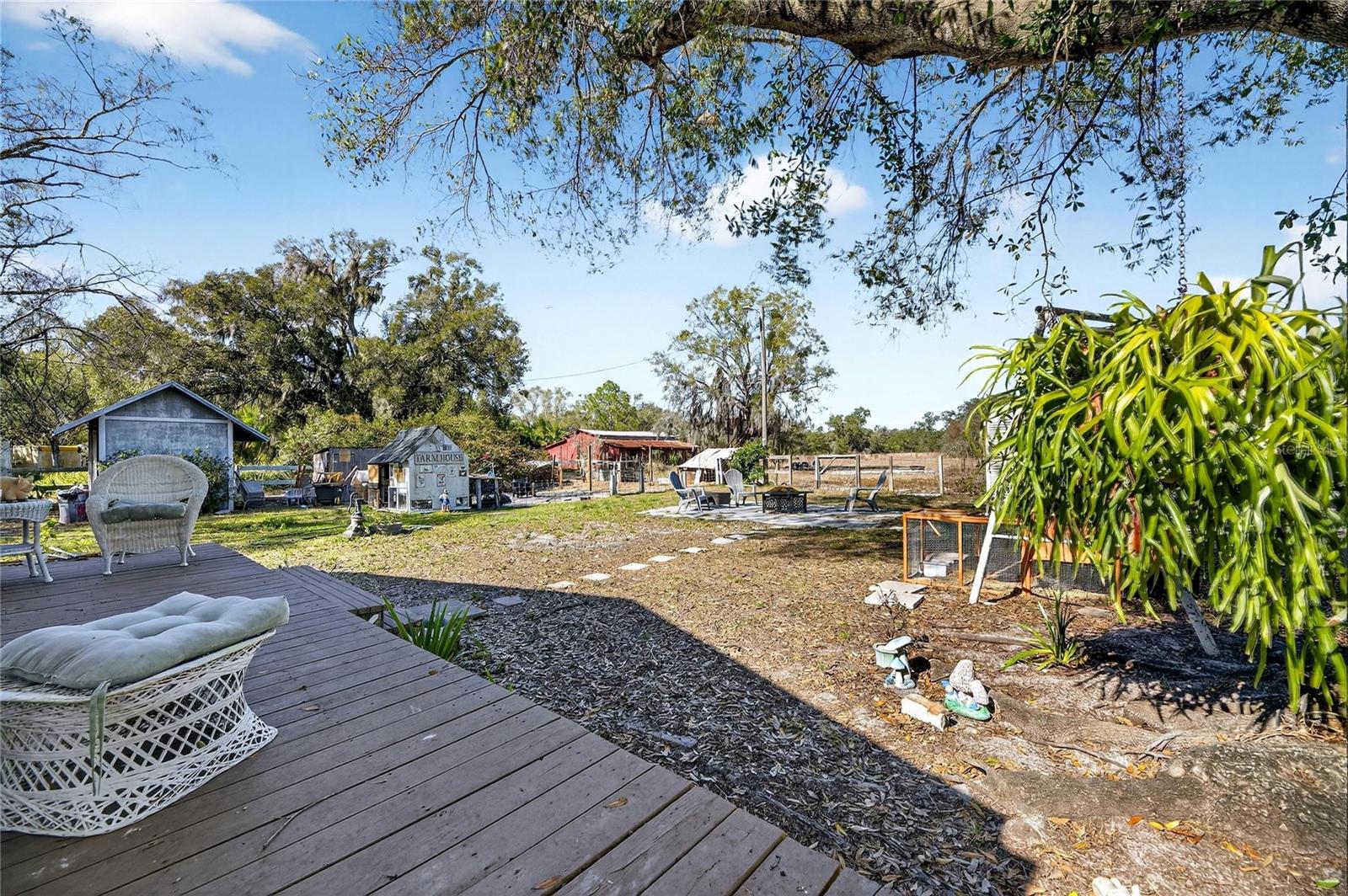 CADRECHA ESTATES - Residential