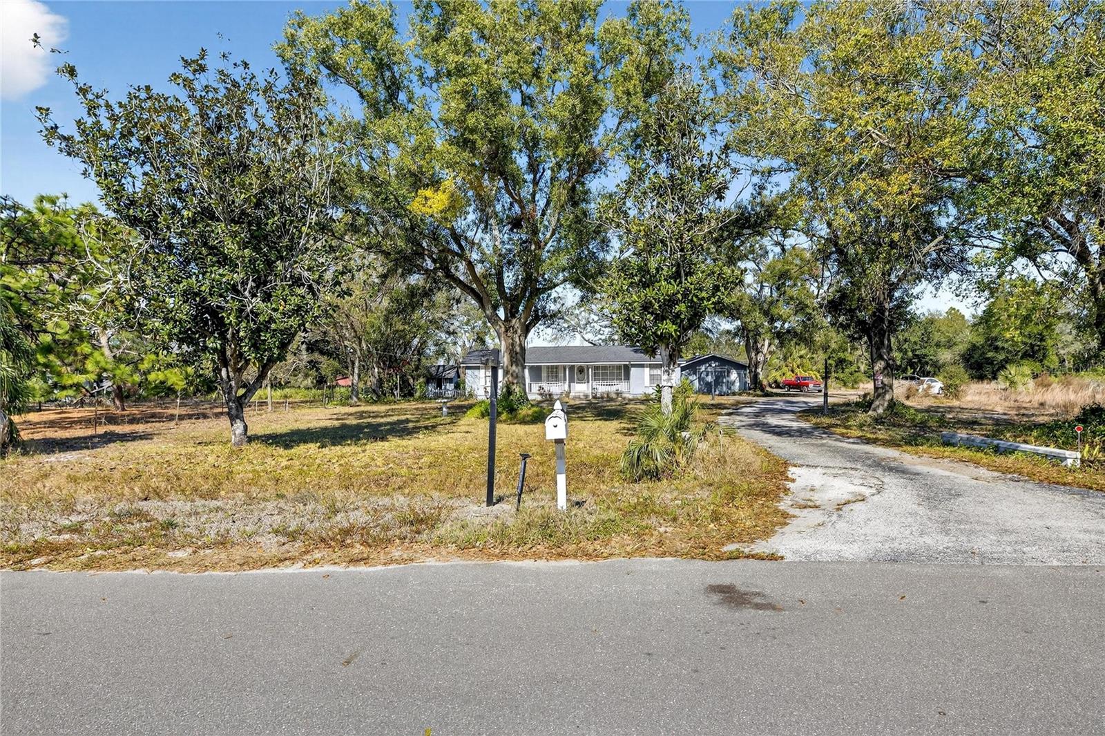 CADRECHA ESTATES - Residential