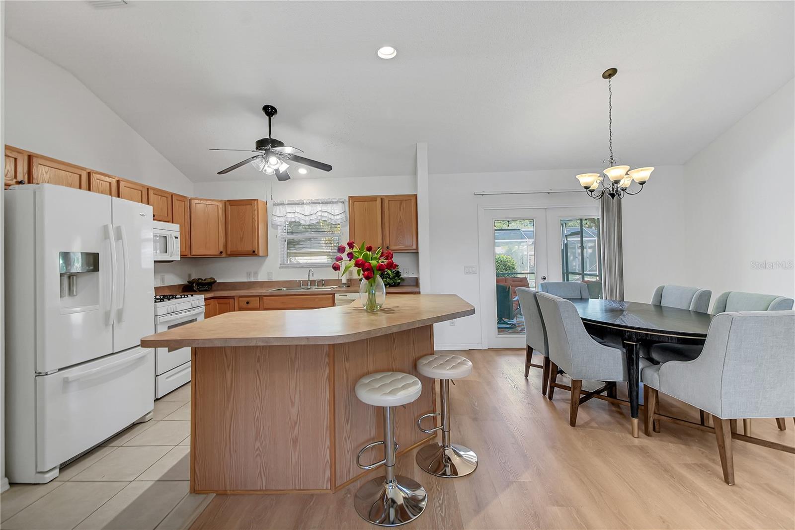 SPRING ARBOR VILLAGE - Residential