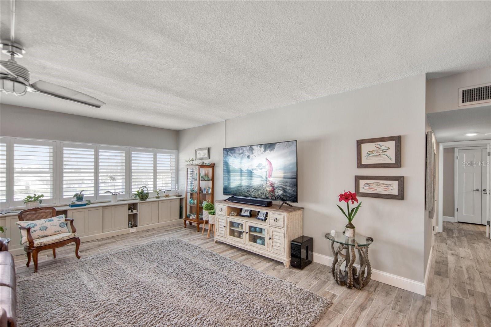 TOWER ISLE CONDO - Residential