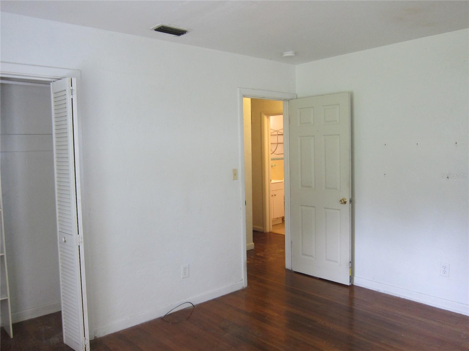 HISBICUS PARK - Residential Lease