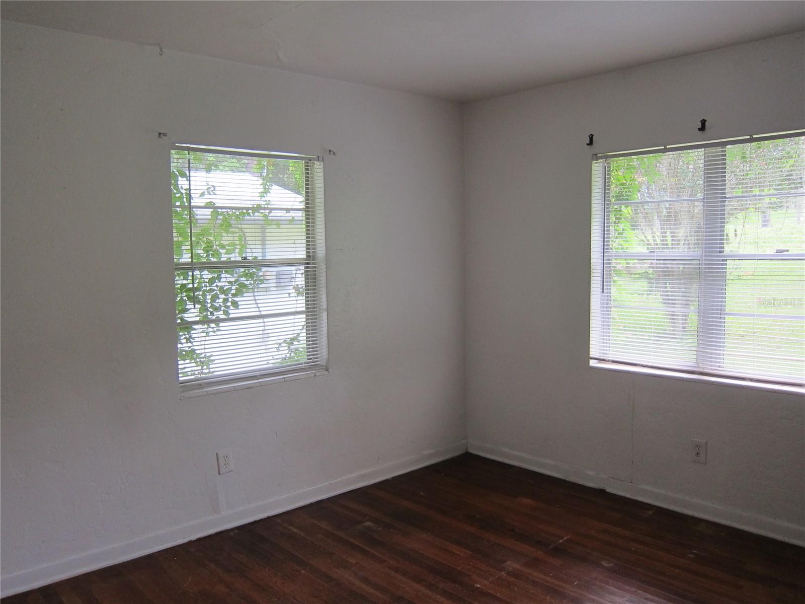 HISBICUS PARK - Residential Lease