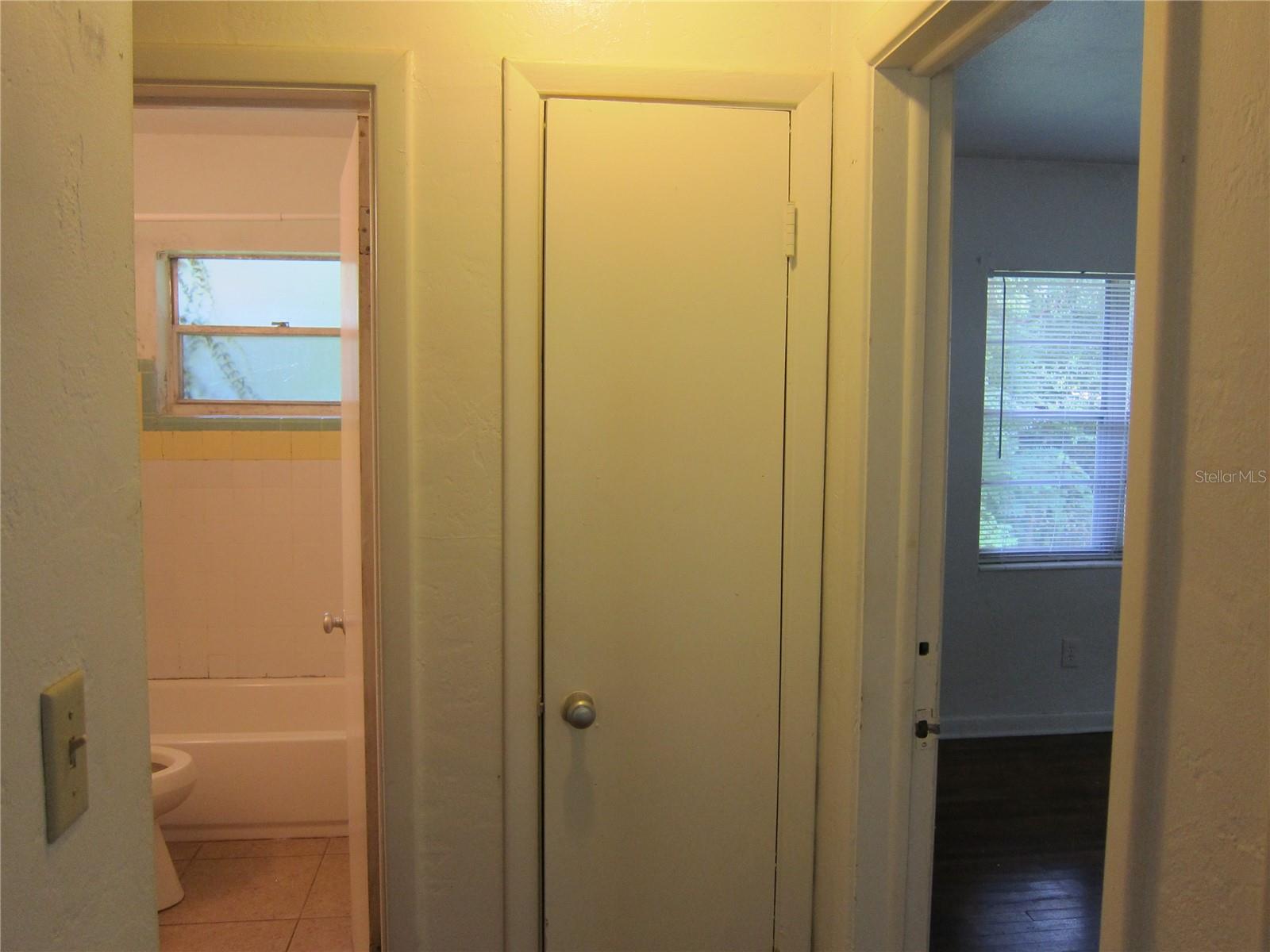 HISBICUS PARK - Residential Lease