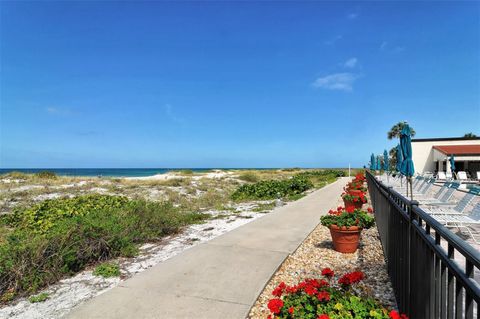 A home in LONGBOAT KEY