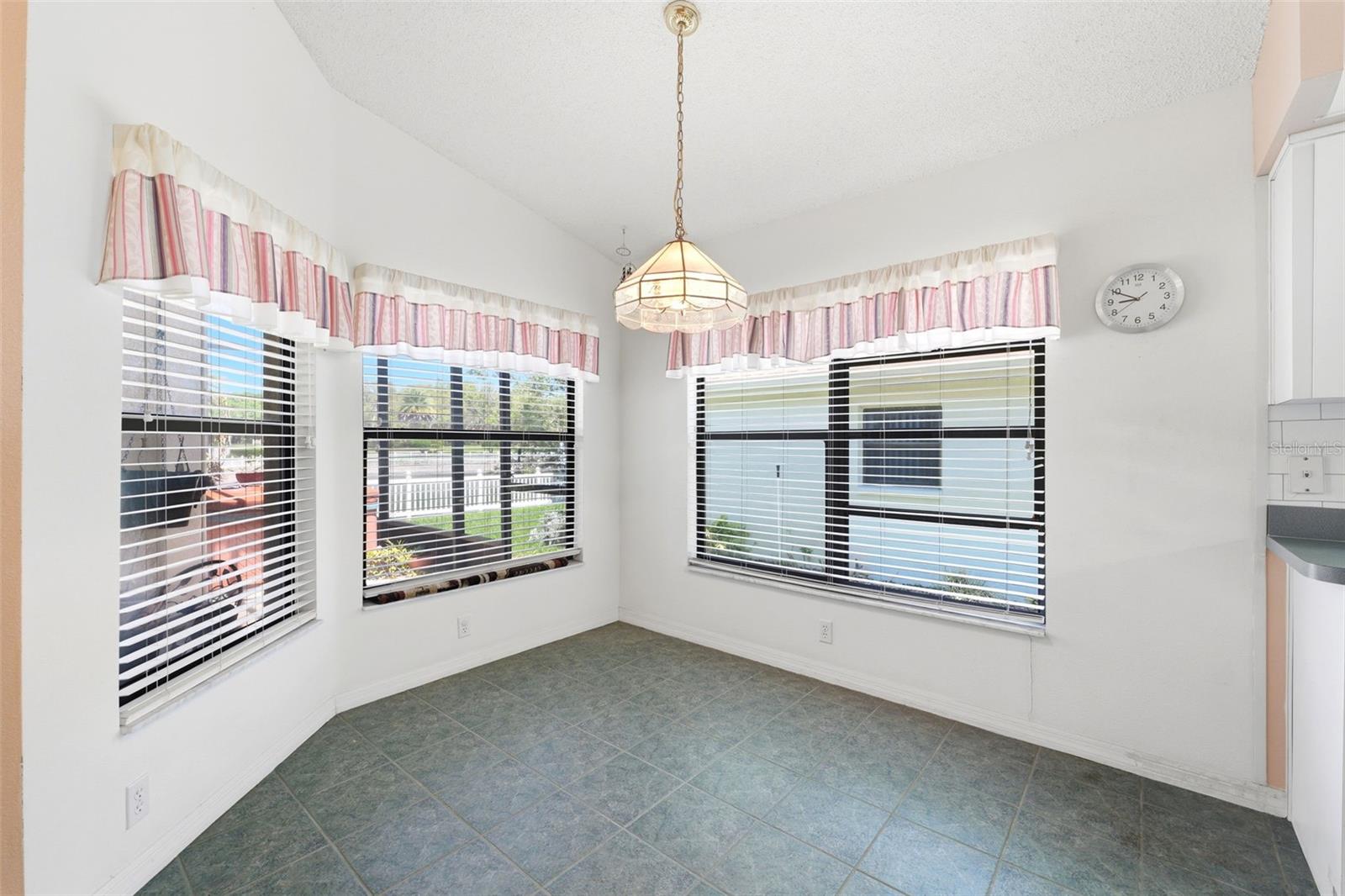 WELLINGTON AT SEVEN HILLS PH 1 - Residential