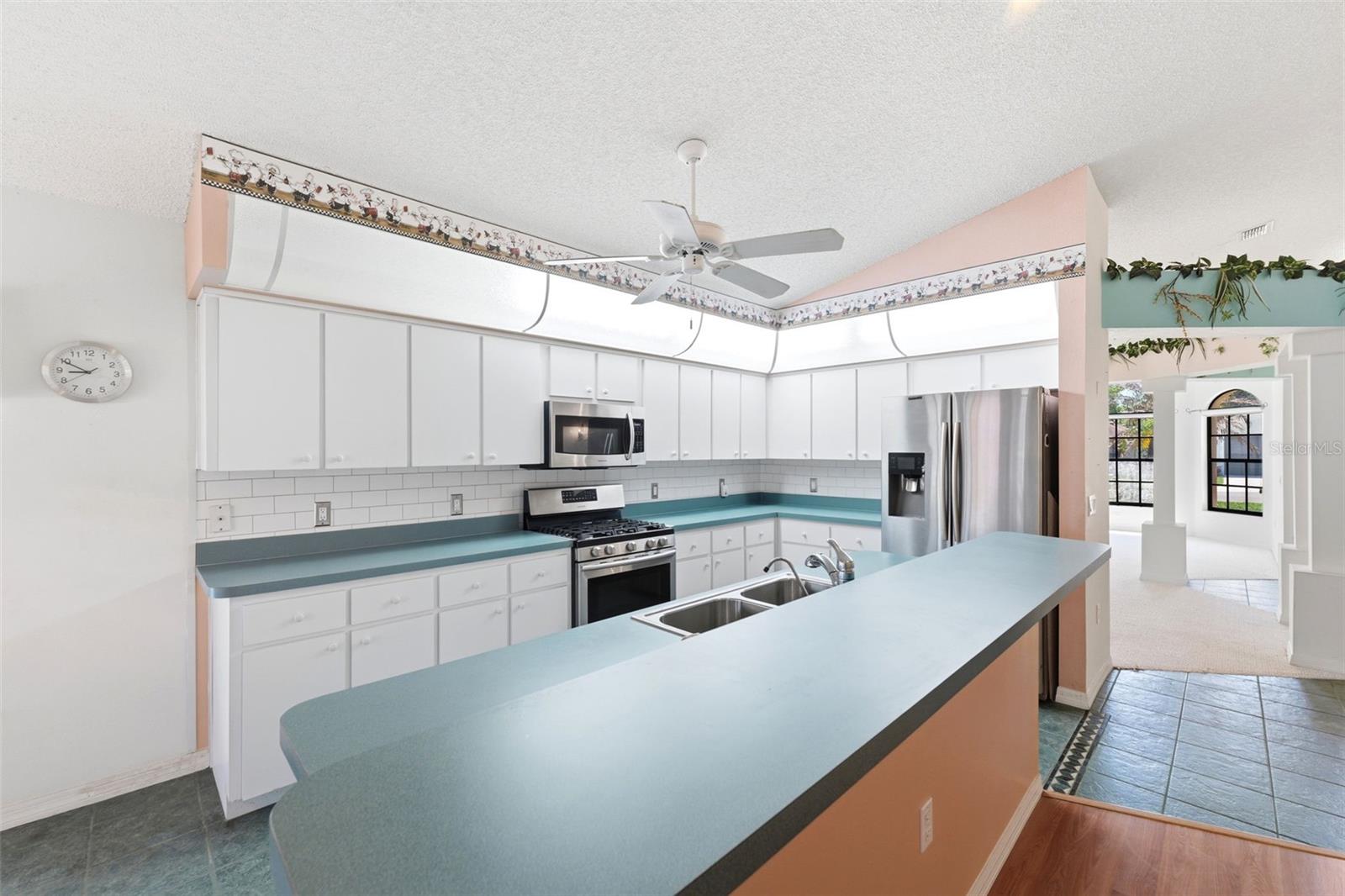 WELLINGTON AT SEVEN HILLS PH 1 - Residential