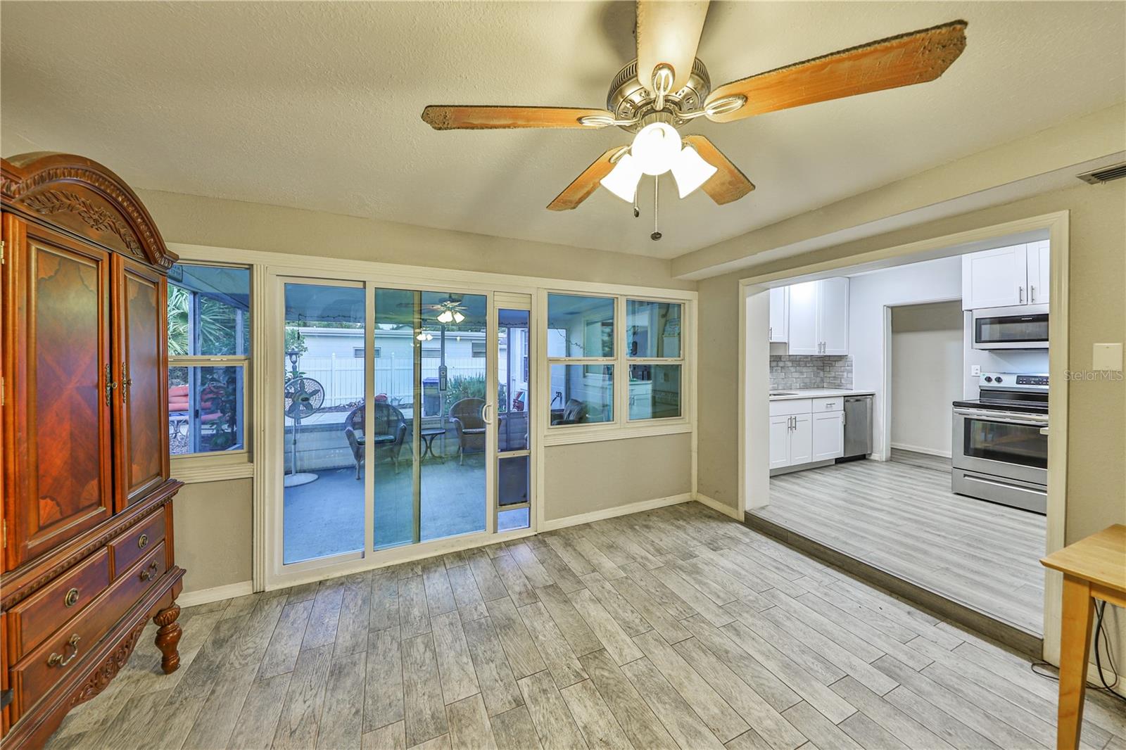 2381 ROXBURY ROAD