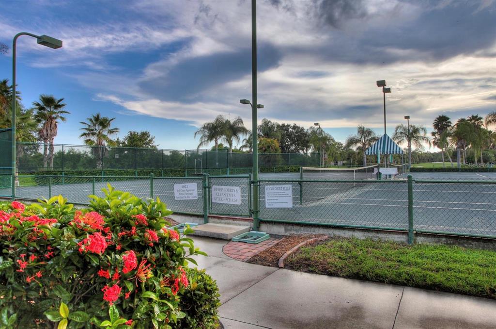 VERANDA 3 AT HERITAGE OAKS - Residential Lease