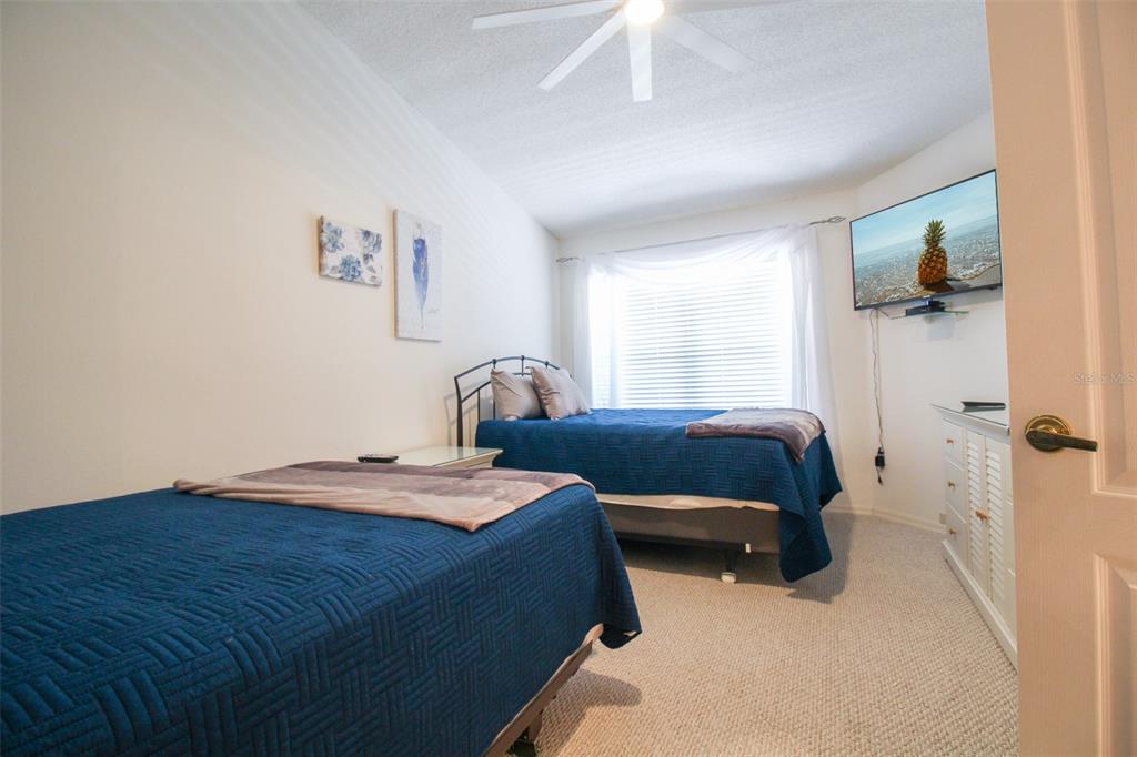 VERANDA 3 AT HERITAGE OAKS - Residential Lease