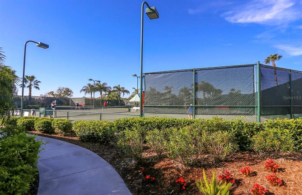 VERANDA 3 AT HERITAGE OAKS - Residential Lease