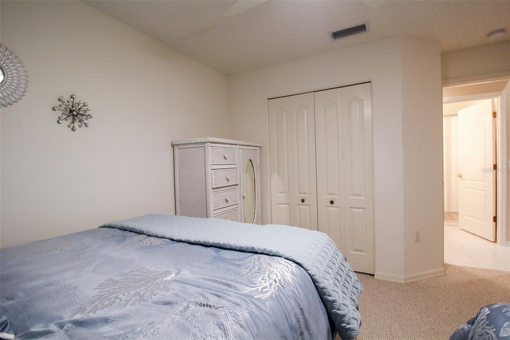 VERANDA 3 AT HERITAGE OAKS - Residential Lease