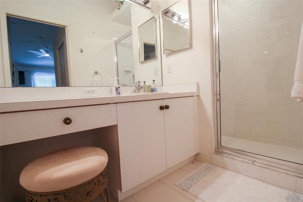 VERANDA 3 AT HERITAGE OAKS - Residential Lease