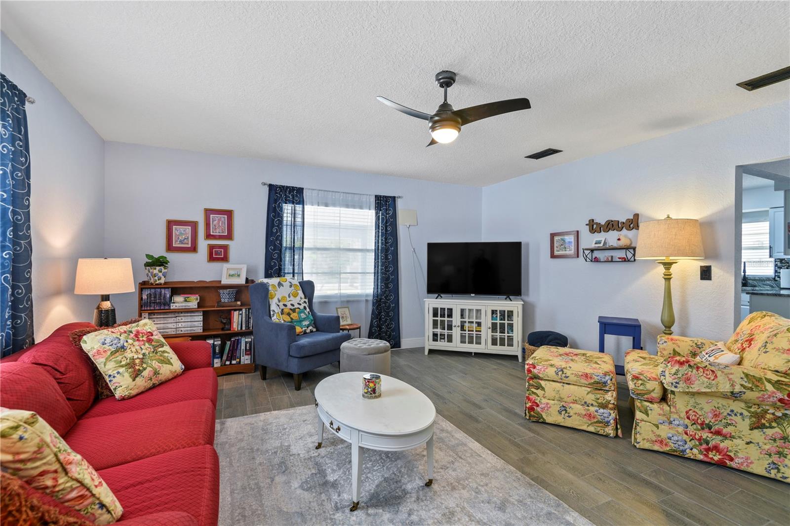 COLLEGE PARK CC SEC - Residential